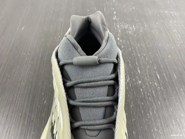 V3 Salt ID1674 700 Fade Yeezy Adidas 0514